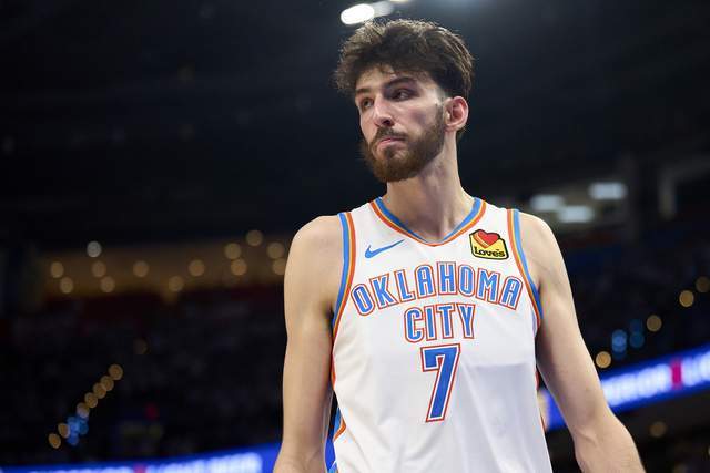 三分7中1！新科状元对阵马刺出手12次得到11分