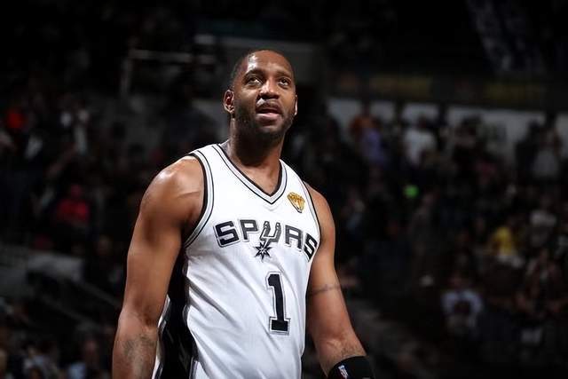 快递公司回应郭艾伦投诉：确实是填错地址了